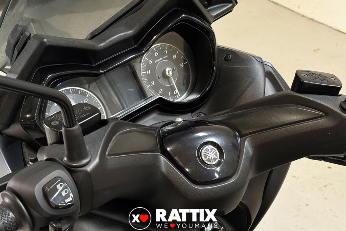 YAMAHA X-Max 300 Abs my21